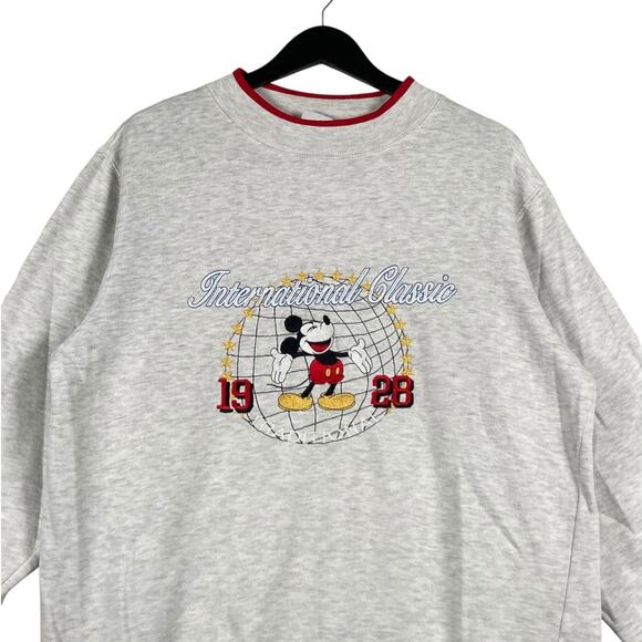 Vintage Mickey & Co International Classic Disney Crewneck M - Picture 2 of 7